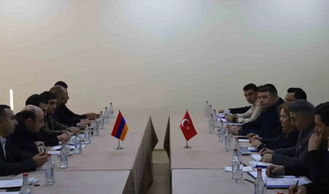 Dışişleri Bakanlığı, Türkiye ile Ermenistan arasında Kars-Gümrü demiryolunun rehabilitasyonu ve