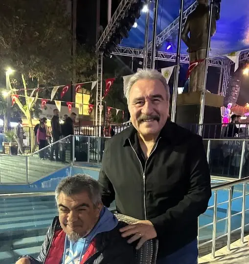 Cumhuriyet Bayramı etkinlikleri kapsamında konser için Aydın’a gelen ünlü sanatçı