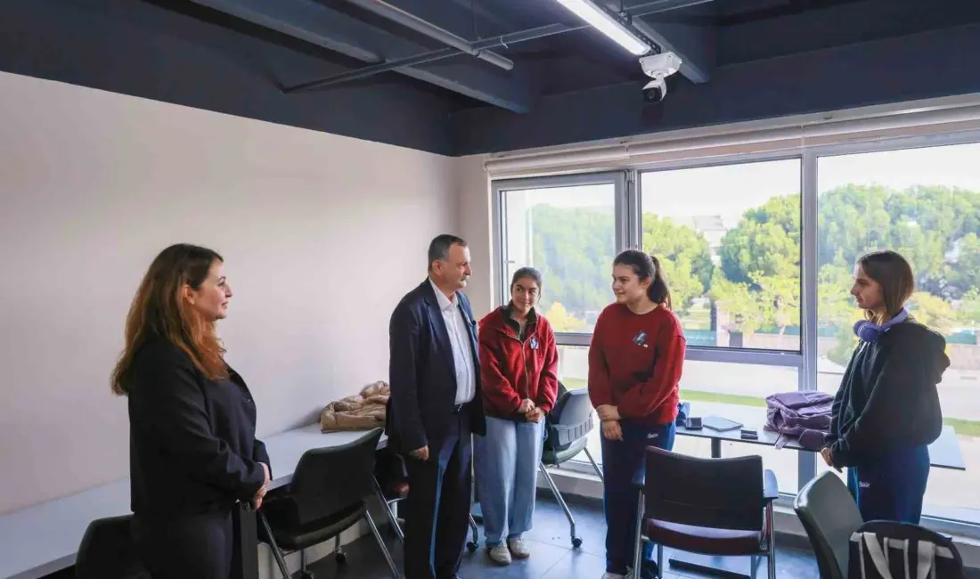 Yunusemre Belediye Başkanı Semih Balaban, 10 Kasım Atatürk’ü Anma Günü’nde