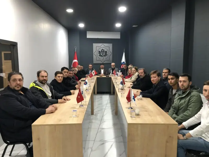 Cumhuriyet Halk Partisi İnegöl İlçe Başkanı Zemci Şahin, yönetim kurulu