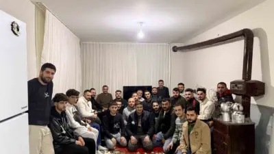 Akçadağ Belediye Başkanı Hasan Ulutaş ev sohbetleri kapsamında gençlerle bir