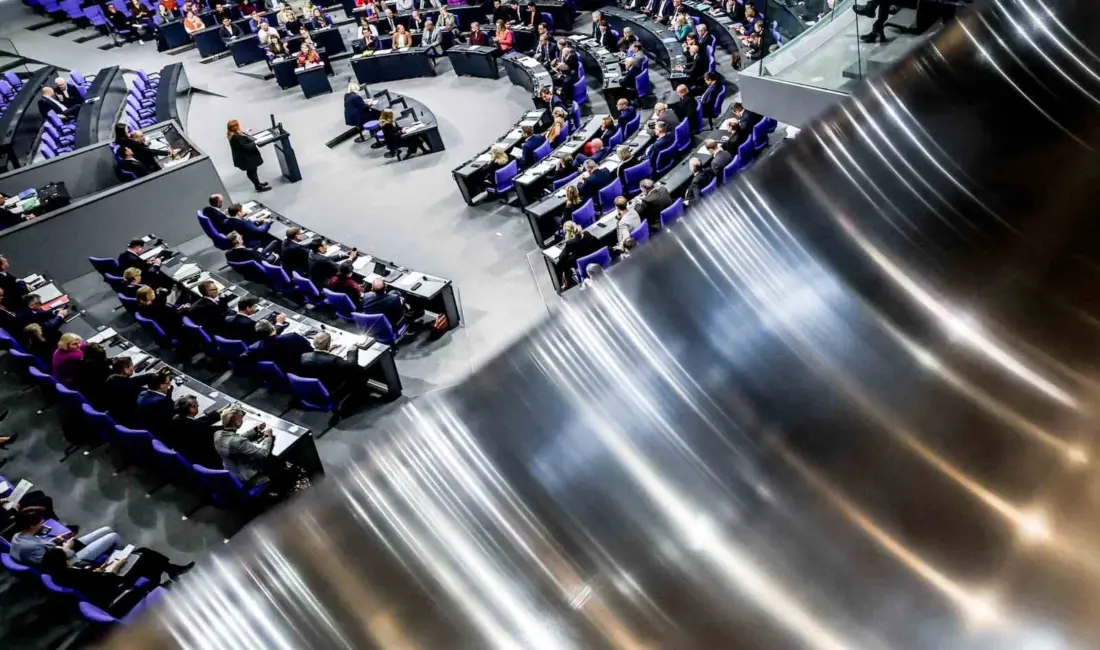 Almanya’da iktidardaki Hristiyan Birlik Partileri (CDU/CSU) ile Sosyal Demokrat Parti