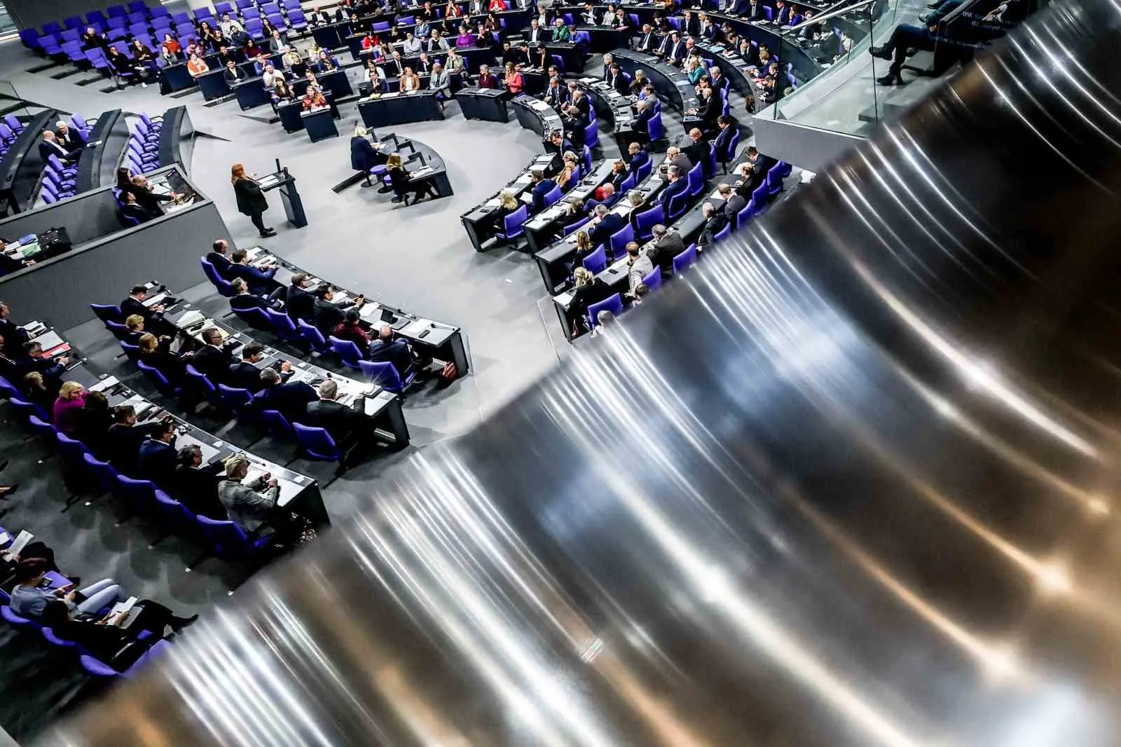 Almanya’da iktidardaki Hristiyan Birlik Partileri (CDU/CSU) ile Sosyal Demokrat Parti