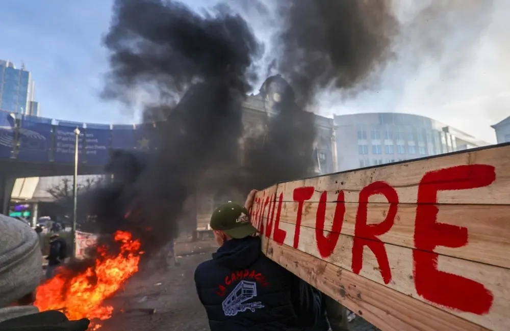 Belçika’nın başkenti Brüksel’deki Avrupa Birliği (AB) Liderler Zirvesi devam ederken