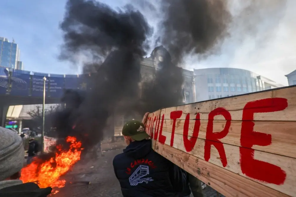 Belçika’nın başkenti Brüksel’deki Avrupa Birliği (AB) Liderler Zirvesi devam ederken