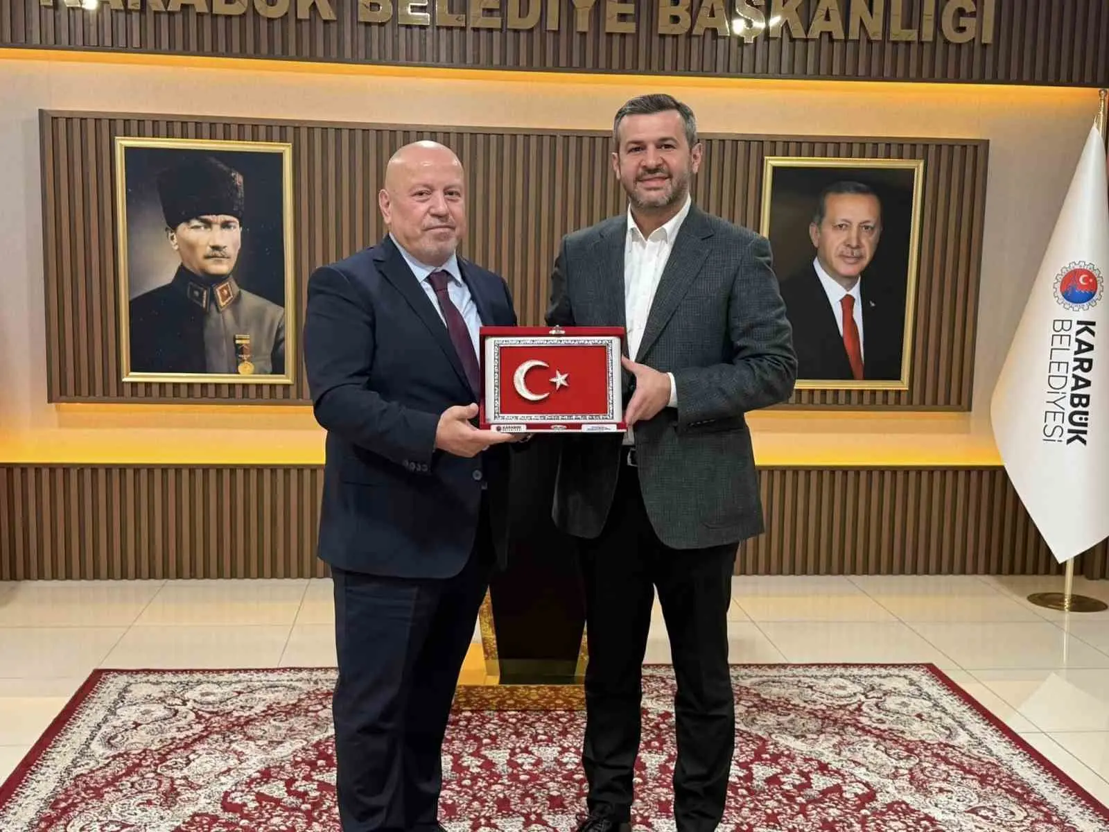 Avrupalı Türk Girişimciler Birliği Genel Başkanı Orhan Buyurman ve yönetim