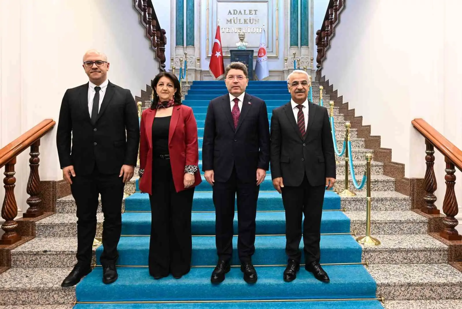 Adalet Bakanı Yılmaz Tunç, DEM Parti İmralı Heyeti üyelerinin gerçekleştirdiği