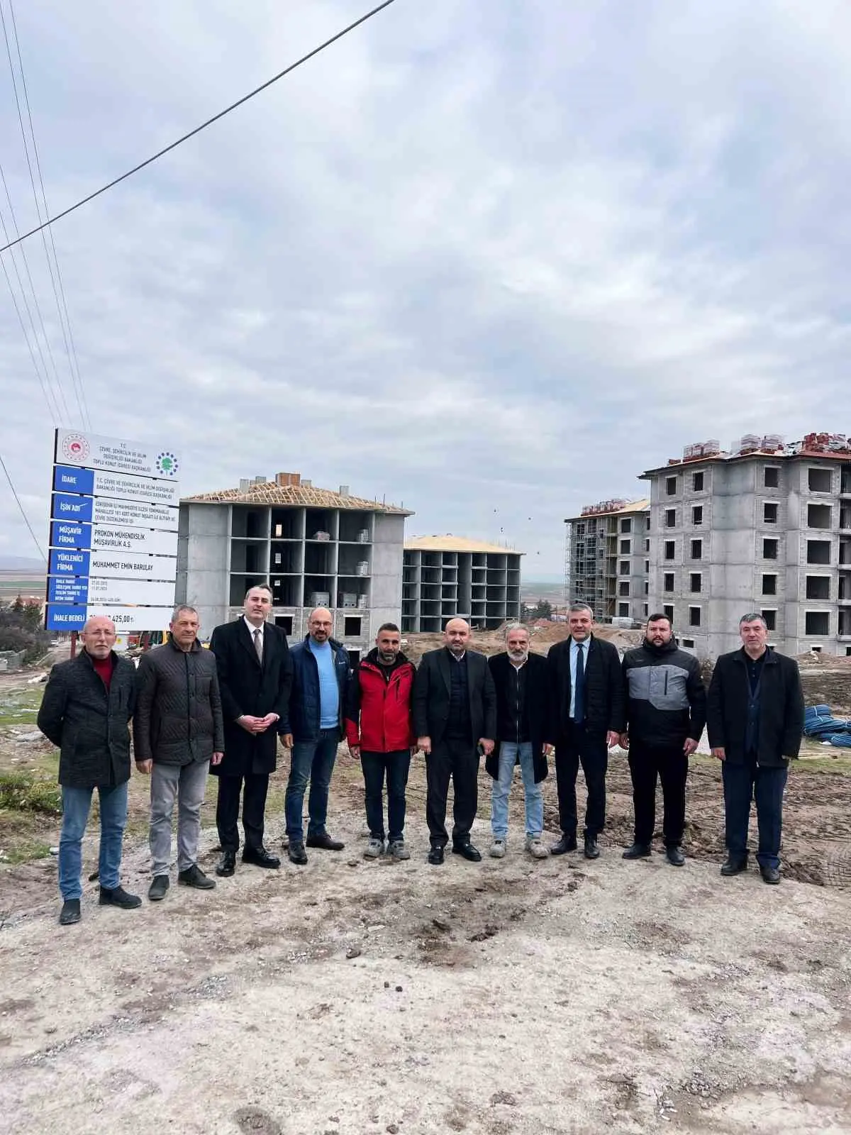 AK Parti İl Başkanı Gürhan Albayrak, Mahmudiye İlçesi’nde Toplu Konut