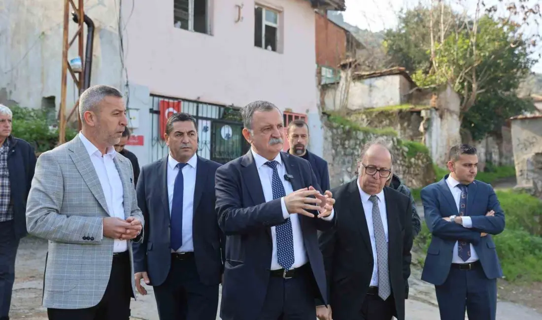 Yunusemre Belediye Başkanı Semih Balaban, Mutlu Mahallesi’nde esnaf ve mahalle