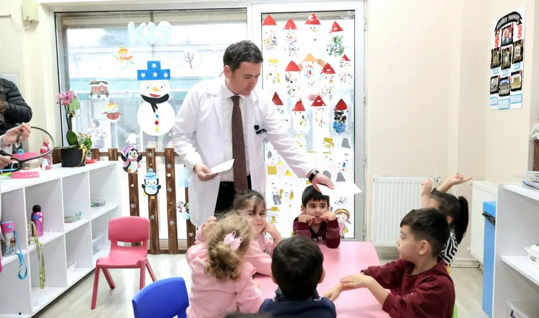 Osmangazi Belediyesi’nin kreşlerinde düzenlenen Meslek Tanıtım Günleri kapsamında Osmangazi Belediye