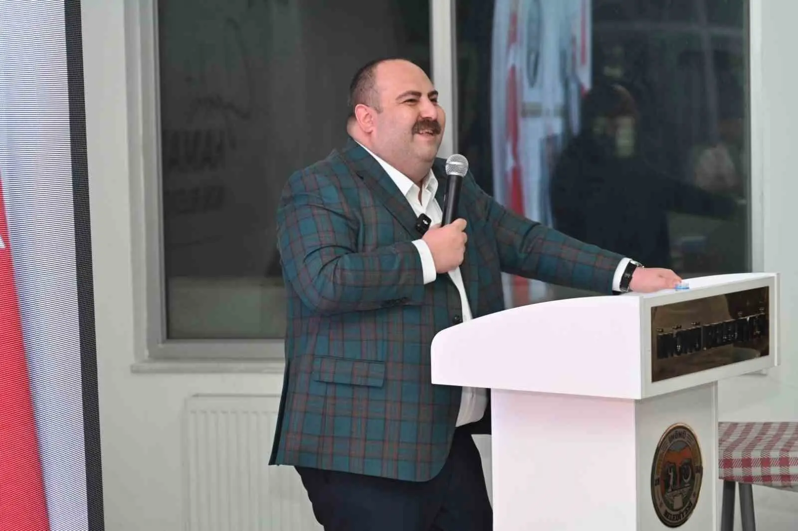 İnönü Belediye Başkanı Serhat Hamamcı, AK Parti İlçe Başkanlığı ve