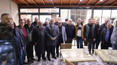 Samsun’un İlkadım Belediye Başkanı İhsan Kurnaz, İlyasköy Mahallesi esnafıyla bir