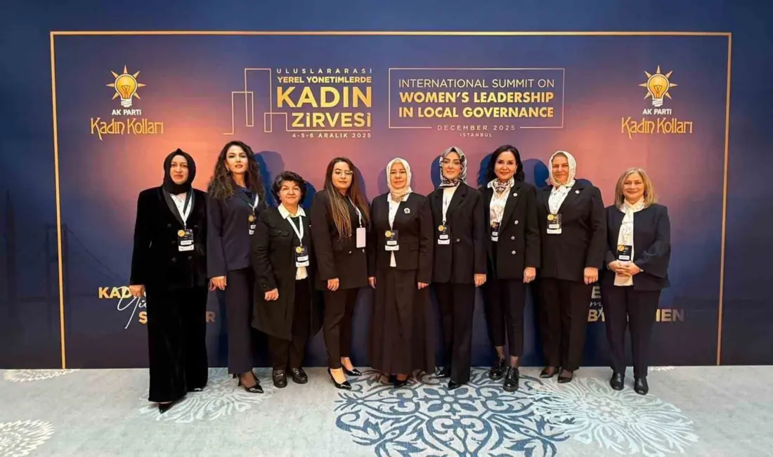 AK Parti Kayseri İl Kadın Kolları Başkanı Meral Koşar, kadınlara