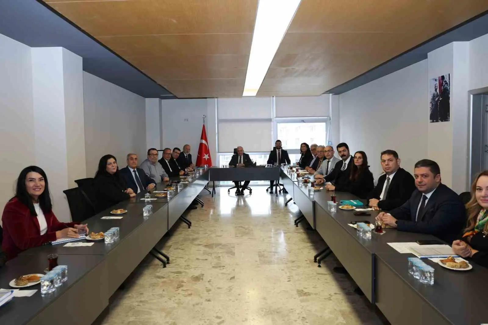 Nilüfer Belediye Başkanı Şadi Özdemir, ilçede faaliyet gösteren organize sanayi