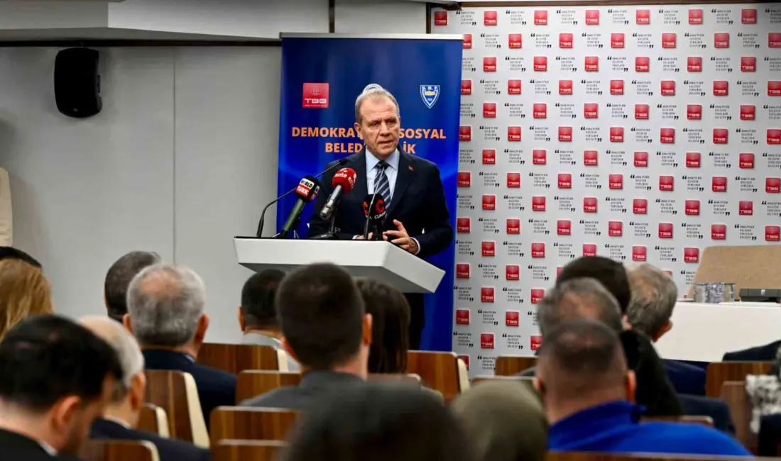 Mersin Büyükşehir Belediye Başkanı Vahap Seçer, katıldığı sempozyumda demokratik ve