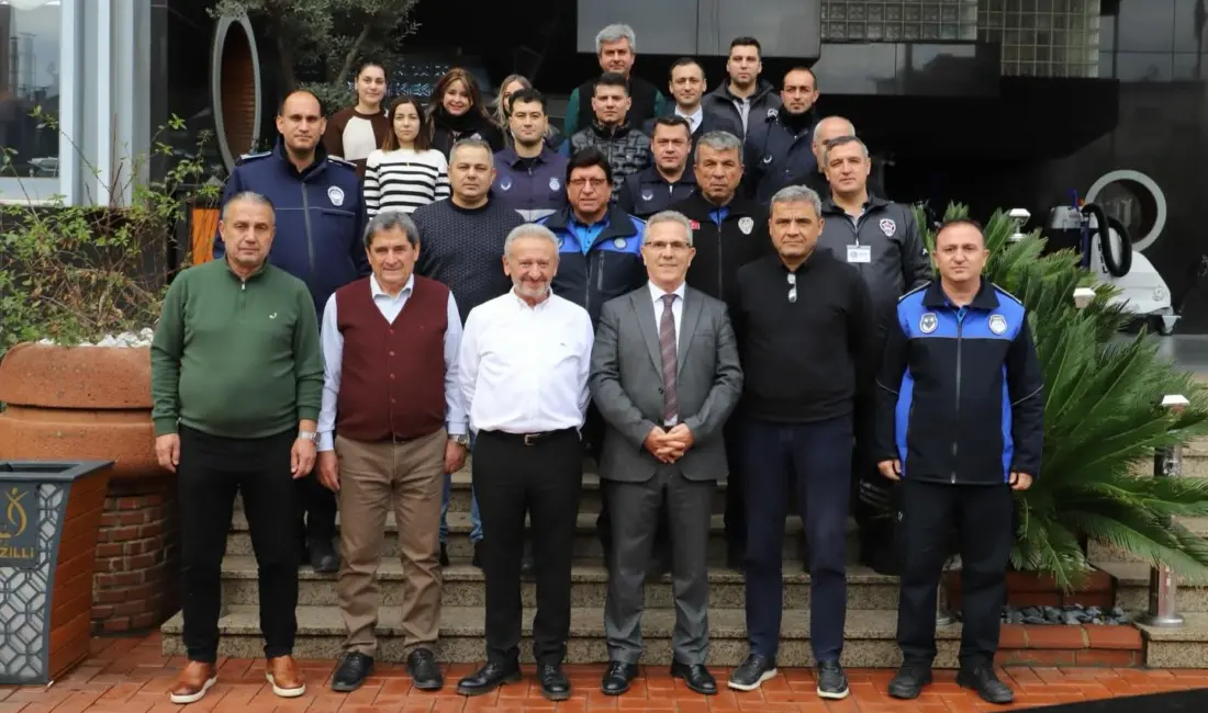 Nazilli Belediye Başkanı Dr.Ertuğrul Tetik, 2025 yılının son gününde birlikte