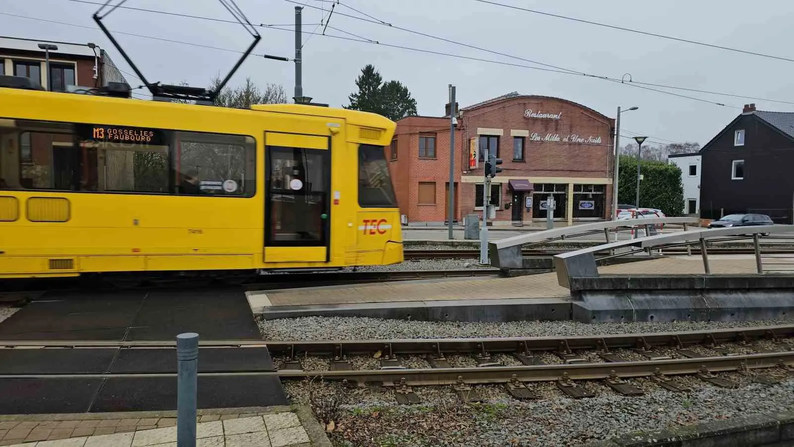 Belçika’nın Charleroi şehrinde aile restoranı işleten Faslı Benachir Btissam, restoranında