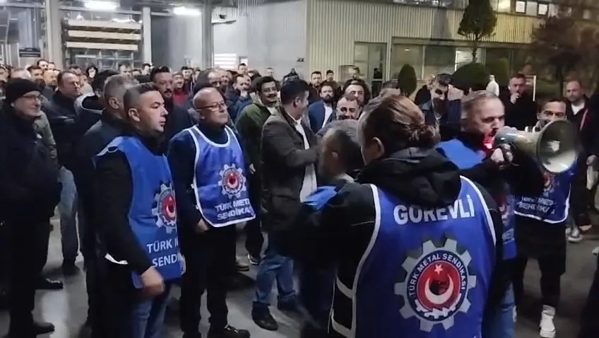 Bursa’daki Bosch Fabrikası’nda çalışan işçiler, 2025-2027 dönemi Grup Toplu İş