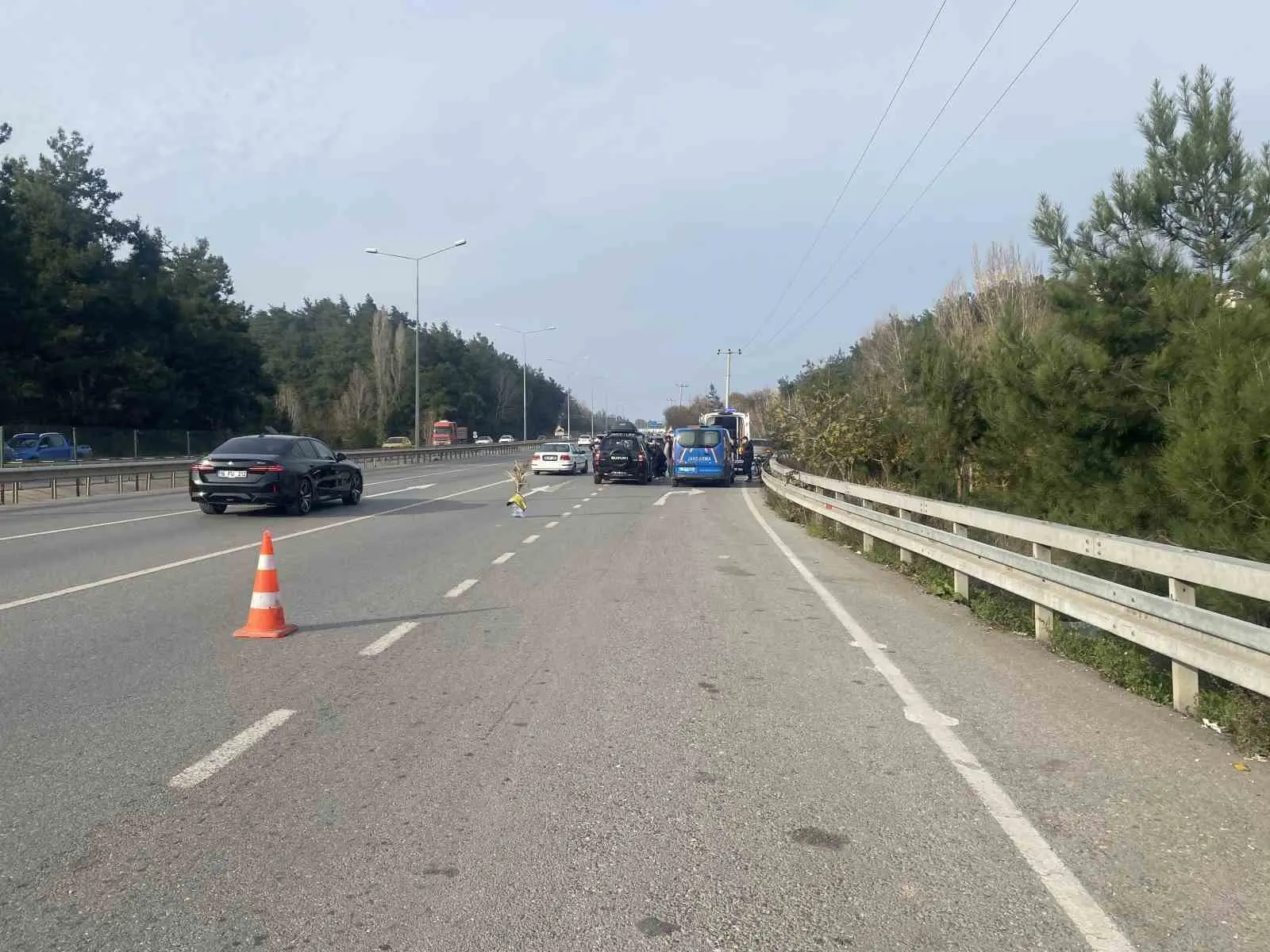 Bursa’dan Mudanya’ya seyir halinde olan bir otomobilin bisikletliyle çarpışması sonucu