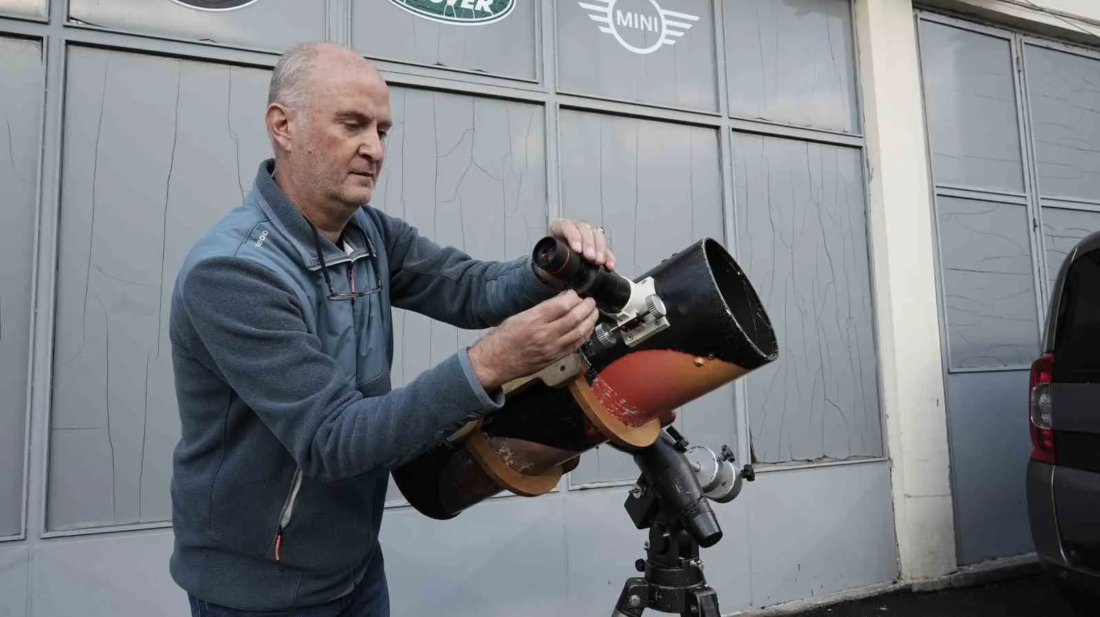 Bursa’da gökyüzü meraklısı Şenol Şanlı, 1 yıl boyunca her ay