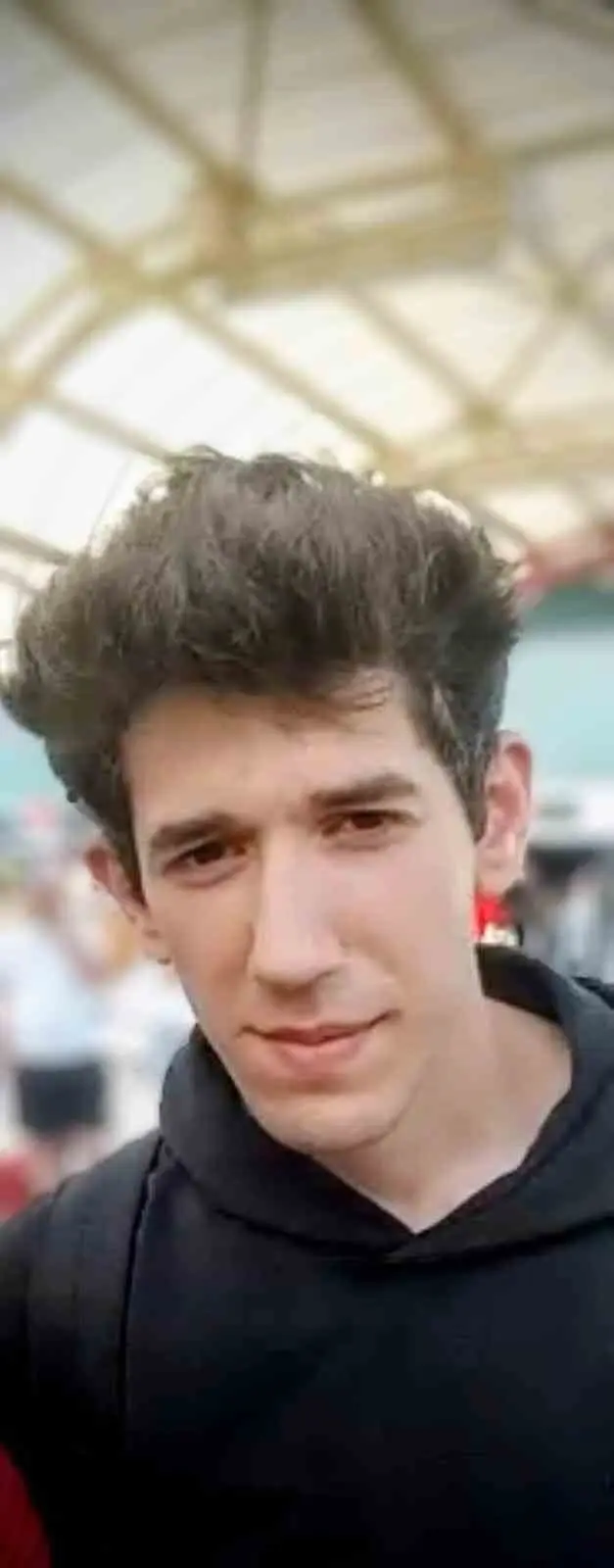 Bursa’da yaşayan 19 yaşındaki Berat Yavuz’dan 3 gündür haber alınamıyor.