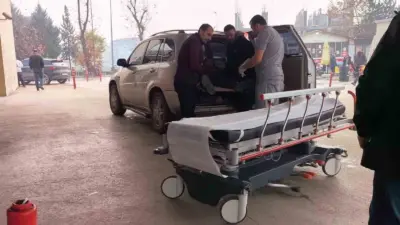 Bursa’nın İnegöl ilçesinde mobilya fabrikasında devrilen suntaların altında kalan işçi