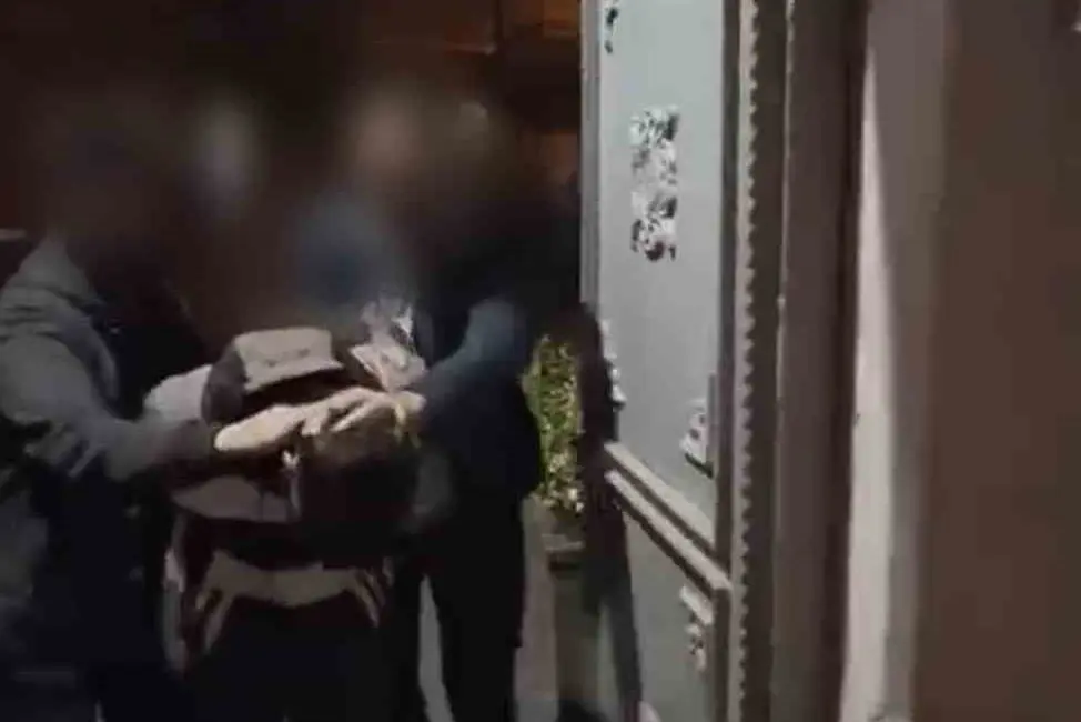 Bursa’da hırsızlık yaparken yakalanan şahsın üzerinden toplam 1 kilo 375