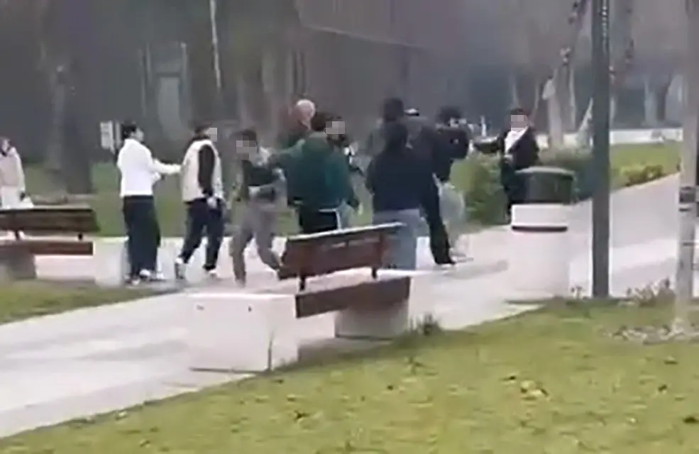 Bursa’nın İnegöl ilçesinde iki genç grubu arasında çıkan kavga, amatör