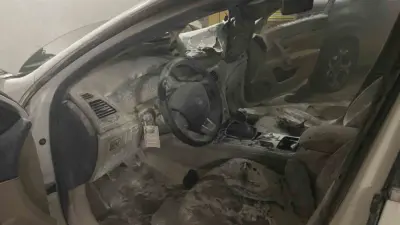 Bursa’nın Mudanya ilçesinde bir sitenin kapalı otoparkında otomobilde çıkan yangın