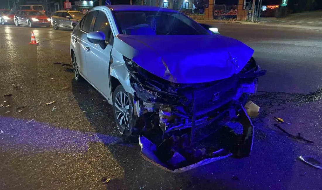 Bursa Asfaltı üzerinde akşam saatlerinde meydana gelen trafik kazasında 1