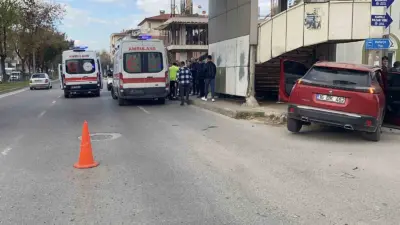 Bursa’nın Mudanya ilçesinde iki cipin çarpışması sonucu biri ağır 5