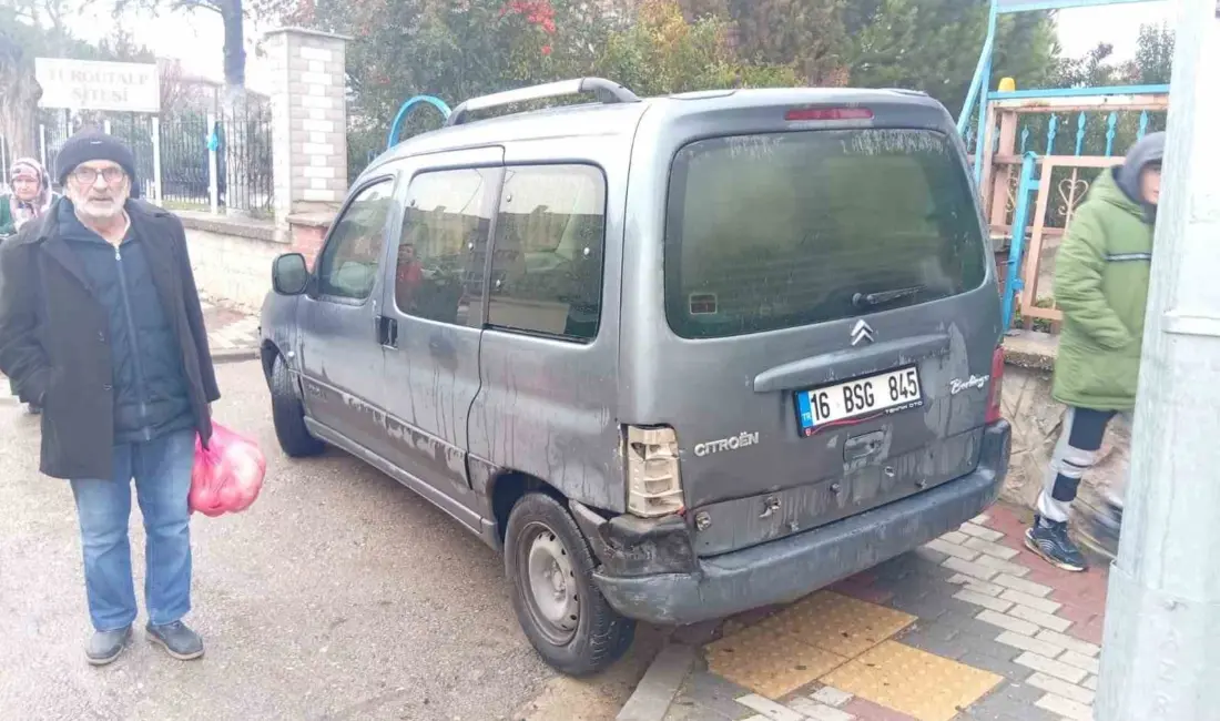 Bursa’nın İnegöl ilçesinde meydana gelen kazada hafif ticari araç ile