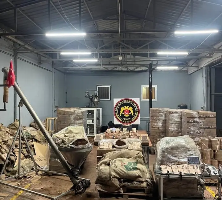 Bursa’da bozulmuş ve değiştirilmiş gıda ile sahte ürün ticaretine yönelik