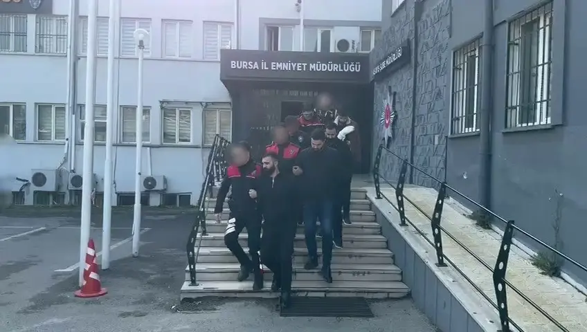 Bursa’nın Nilüfer ilçesinde bir restoranda 1 Aralık’ta yaşanan tartışma, kısa