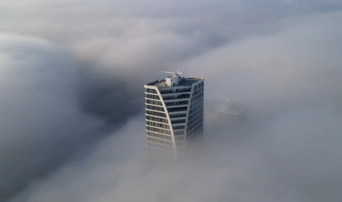 Bursa sabah saatlerinde yoğun sis etkili oldu. Kentin büyük bölümü