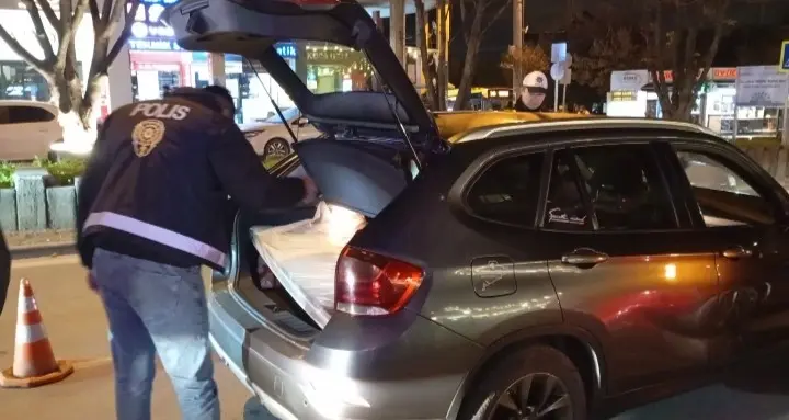 Bursa’da yılbaşı öncesi yapılan asayiş ve trafik denetimlerinde kural ihlali