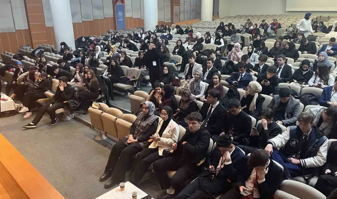 Bursalı gençler, hazırladıkları ’Bursa Gençlik Merkezleri Çalıştayı’ ile Türkiye’nin güncel