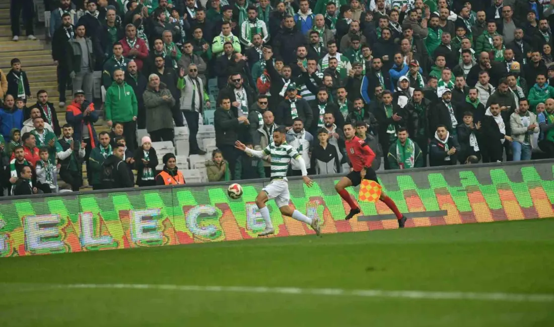 TFF 2. Lig Kırmızı Grup 17. hafta maçında Bursaspor, Atatürk