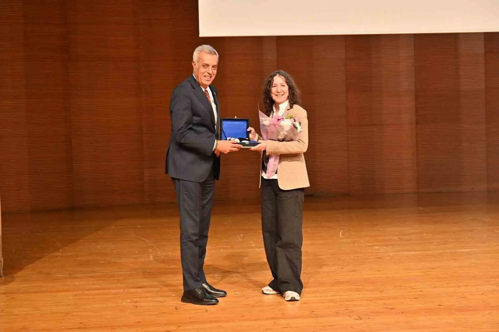 Bursa Büyükşehir Belediyesi tarafından ‘İleriye giden yolun haritasını çizmek’ temasıyla