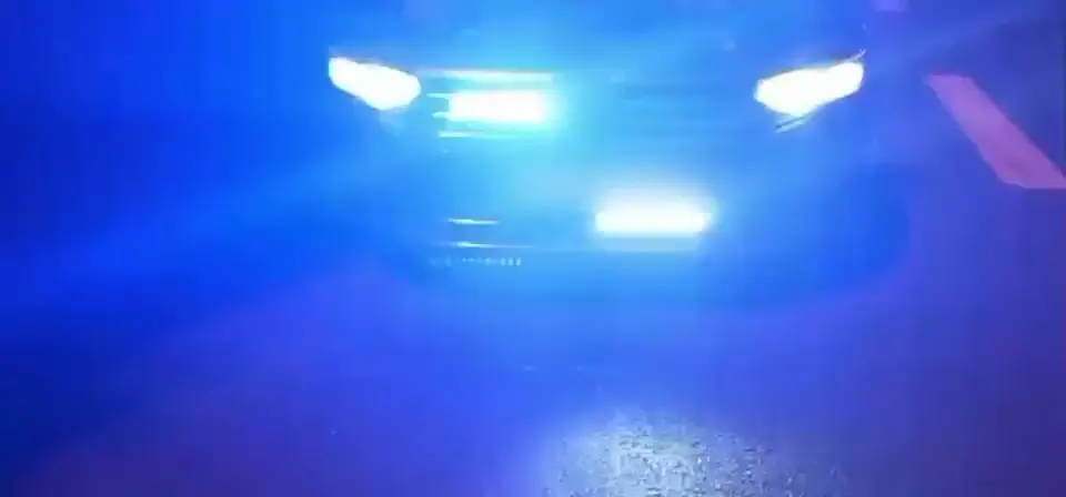 Bursa’da jandarmaya yakalanan çakarlı otomobil 30 gün trafikten men edilirken,