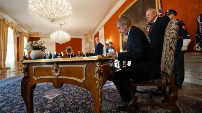 Çekya’da genel seçimi kazanan Memnuniyetsiz Vatandaşlar Hareketinin (ANO) lideri milyarder