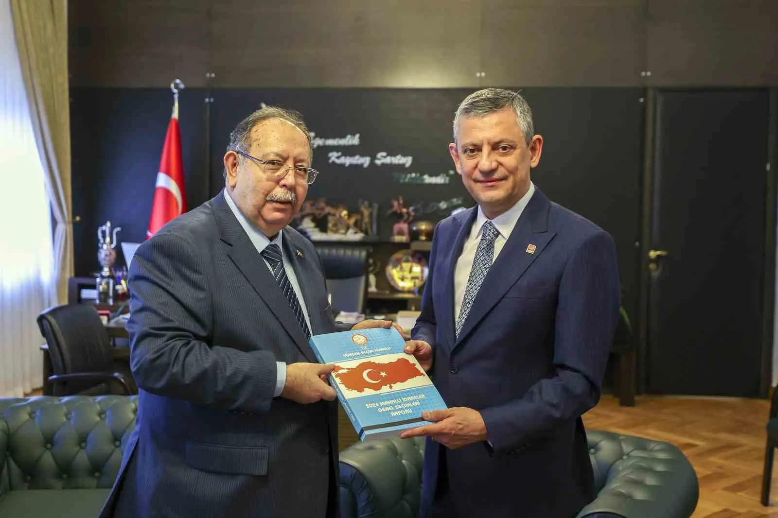 Cumhuriyet Halk Partisi (CHP) Genel Başkanı Özgür Özel, Yüksek Seçim