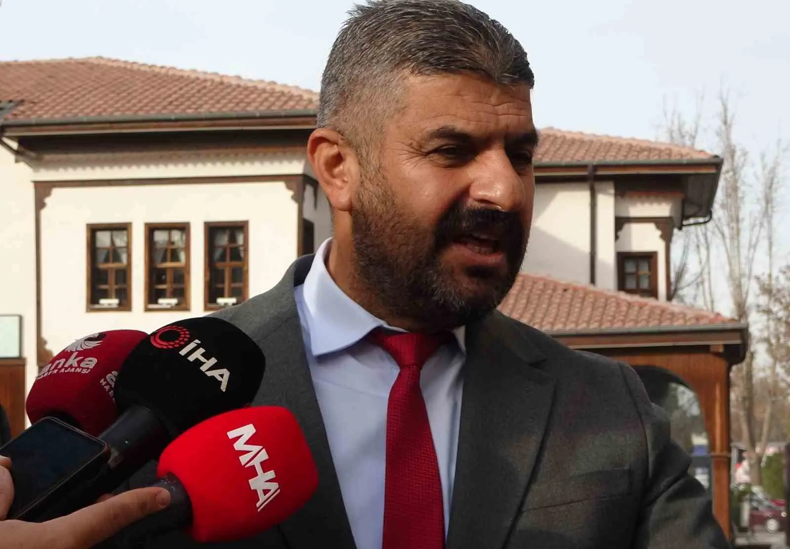 Cumhuriyet Halk Partisi’nden (CHP) istifa eden Malatya Büyükşehir Belediye Meclis