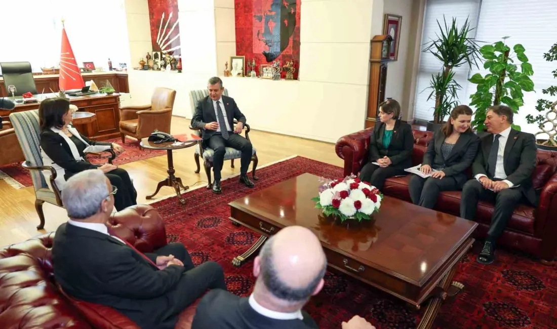 Halkların Eşitlik ve Demokrasi Partisi (DEM Parti) İmralı Heyeti üyeleri,