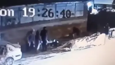 Bursa’nın Osmangazi ilçesinde başıboş bir köpeğin saldırısı sonucu 3 kişi