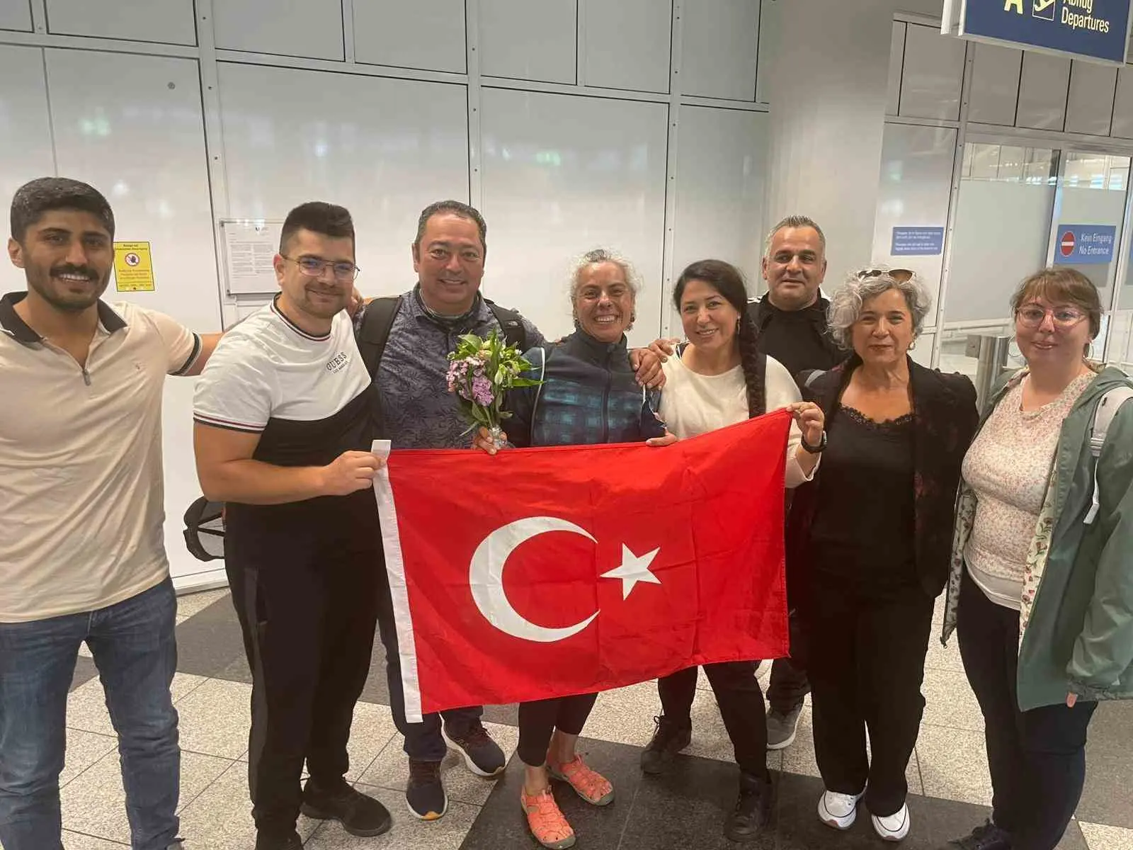 Dünyanın ikinci en yüksek dağı olan Çin ve Pakistan sınırındaki