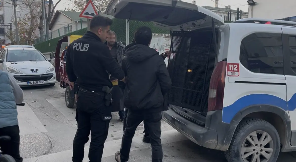 Bursa’da bir kişi, eşiyle tartıştıktan sonra “evi yakarım” diye gözdağı