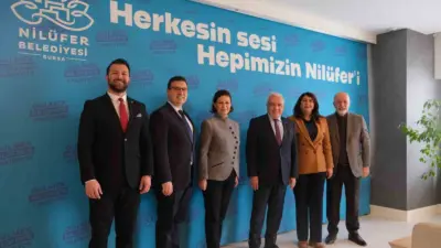 Nilüfer Belediye Başkanı Şadi Özdemir, Eskişehir Büyükşehir Belediye Başkanı Ayşe