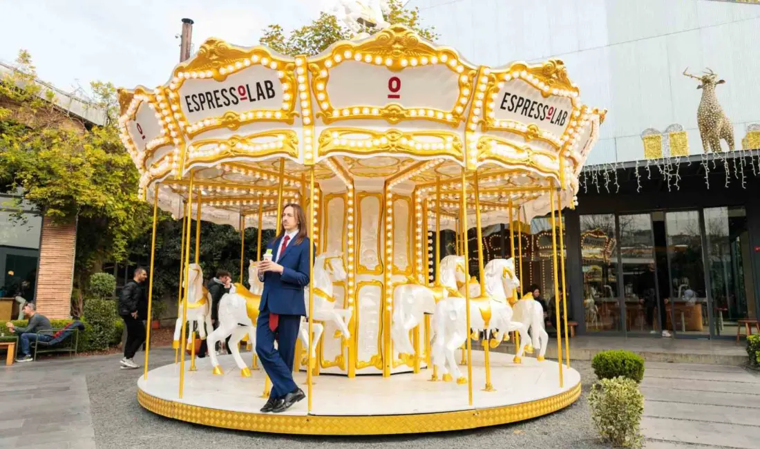 Eurovision’da “Espresso Macchiato” şarkısıyla geniş kitlelere ulaşan Tommy Cash, Türkiye’de