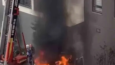 Bursa’nın Osmangazi ilçesinde ev taşıma sırasında kullanılan vinç aniden alev